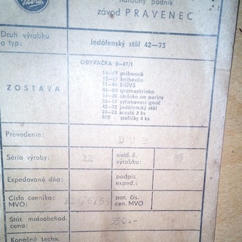 Masivní rozkládací jídelní stůl - 70. léta retro