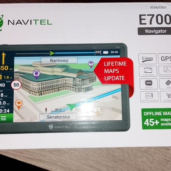 Letní pneu a navigace Navitel