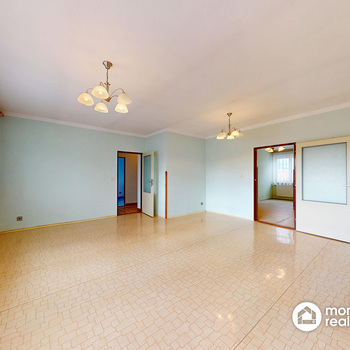 Prodej rodinného domu 5+1 v Neslovicích