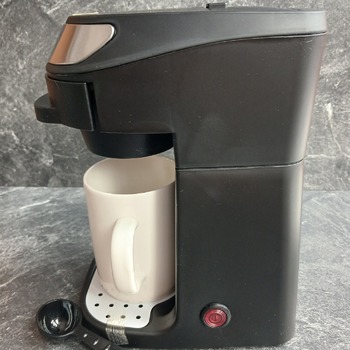 Elektrický kávovar CM 115A-1