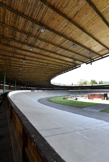Plakát události Velodrom TJ Favorit − komentovaná prohlídka