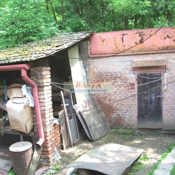 Ivančice okres Brno-venkov pronájem starší RD 2+1 na klidném místě u lesa se zahradou a dvorem