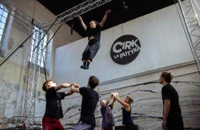 Plakát události Cirk La Putyka | SPLASH | Kulturní léto
