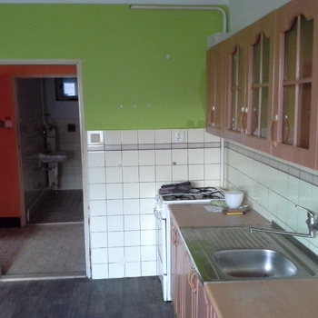 Dům s potenciálem 4+1 a pozemkem 1140 m2 oblast JESENÍKY