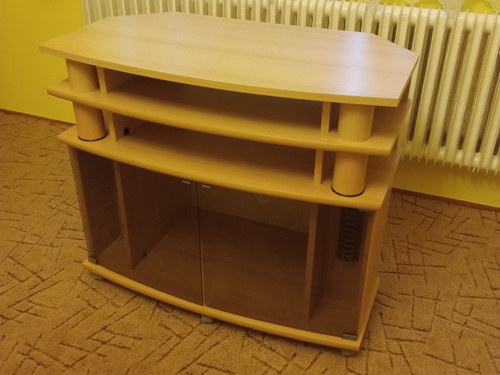 TV stolek