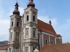 Průčelí kostela v Lomnici již brzy zkrášlí nová fasáda