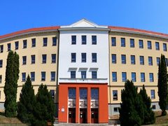 FOTO: Blanenská ZŠ Erbenova slavila 60 let s bývalými studenty i učiteli