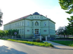 ROZHOVOR: Bloková výuka je žáky kladně přijímaná, říká ředitel židlochovického gymnázia Jan Vybíral
