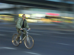 Zákaz cyklistů na kamenném mostě v Nymburce? Má to tak být po jeho rekonstrukci