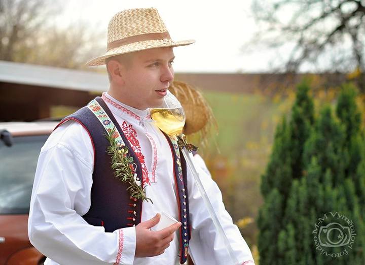 Martinské hody Královopolské Vážany (1) + M-M Vymětalovi foto Rousínov.jpg