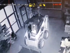 VIDEO: Na Silvestra se v Tetčicích pokusili vykrást mycí centrum