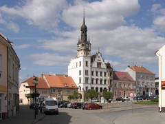 Hustopeče ožijí Slavnostmi mandloní a vína již tuto sobotu