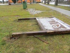 Komplikace pro turisty. Vandal v Lažánkách poničil informační tabule