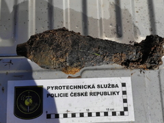 V korytu potoka poblíž Koněšína ležela mina z druhé světové války
