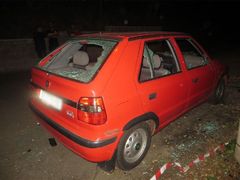 Ve Skalici řádil vandal: zničil auta a na nádraží zanechal nápis z exkrementů