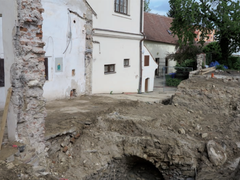 Stavbu židlochovického komunitního centra provází archeologický výzkum