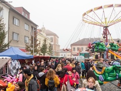 FOTO: Moravskobudějovické posvícení lákalo na trhy, průvod a slovenský folklor