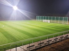 FOTO: V Pohořelicích otevřeli nové hřiště. Má umělý povrch a noční osvětlení