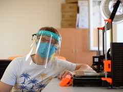 Mikroregion Ivančicko pomáhá. V SVČ Ivančice se tiskne na 3D tiskárně