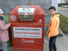Žáci ZŠ a SŠ vytřídili přes 8 tun starého elektra. Nejlépe si vedli v Tišnově a Ivančicích