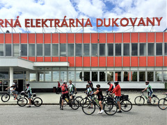 Cyklisté z Vysočiny pomohli získat finance na terapeutickou zahradu