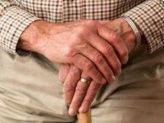 Rizikové podávání léků, špatná výživa. Domov seniorů v Bzenci čelí kritice ombudsmana