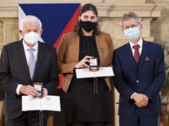 Občan Troubska získal za svou práci stříbrnou medaili. Psal o justičních zločinech