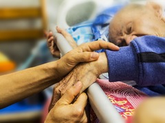 Cesta probíhá za jakéhokoli počasí. Hospic sv. Zdislavy pečuje o pacienty nonstop