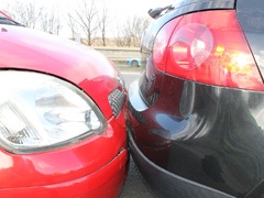 Řidička bourala u Rajhradu. Za volant usedla v opilosti