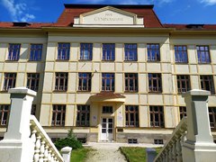 Modernizace výuky, změny v areálu školy a zahraniční exkurze. Co dalšího se děje na Gymnáziu a SOŠ MB?