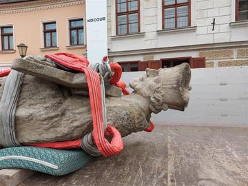 Socha sv. Jana Nepomuckého v Třebíči bude opravená