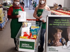 Sbírka potravin doplní zásoby jen zčásti, stále máte možnost přispět Sbírka potravin doplní zásoby jen zčásti, stále máte možnost přispět