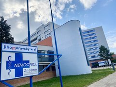 Probíhá sbírka na podporu zdravotníků znojemské nemocnice. Zapojit se můžete i vy