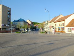 Vyschlá židlochovická fontána: betonové monstrum zasypali, budoucnost je nejistá