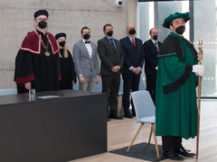 FOTO: Na jihlavské polytechnice odpromovali první letošní absolventi