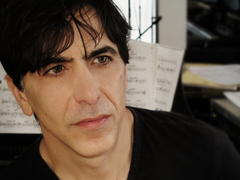 V Třebíči vystoupí hvězda mezi jazzovými zpěváky Steven Santoro V Třebíči vystoupí hvězda mezi jazzovými zpěváky Steven Santoro