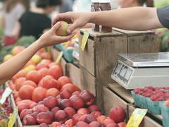 Zveme na Trh s regionálními produkty, který se uskuteční 15.6.2024 v Pohořelicích