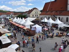 OBRAZEM: Ohlédněte se za vydařenými Slavnostmi chřestu a vína v Ivančicích