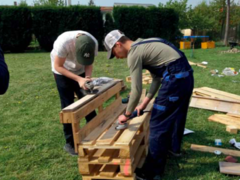 Jedlá zahrada ZŠ Pohořelice umožňuje žákům vypěstovat si vlastní úrodu Jedlá zahrada ZŠ Pohořelice umožňuje žákům vypěstovat si vlastní úrodu