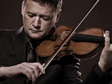 Novou sezónu Kruhu přátel hudby zahájí houslový virtuóz Ivan Ženatý