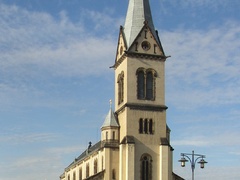 Kladenský kostel volá po opravách, začíná se od střechy