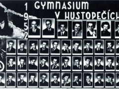 Absolventi hustopečského gymnázia se sešli po 70 letech