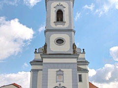 Střechu kostela sv. Petra a Pavla v Dolních Kounicích čeká oprava
