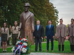 FOTO: Park v Třebíči zdobí nová socha Masaryka FOTO: Park v Třebíči zdobí nová socha Masaryka