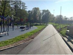 Nová stezka pro cyklisty, bruslaře i chodce v Benešově je již poslední krok od svého dokončení