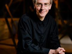 Klavírní mág Igor Ardašev vystoupí v Třebíči v rámci Kruhu přátel hudby