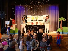 FOTO: První Dětský festival v Boskovicích měl úspěch. Nabídl divadelní představení, výstavu i dílničky