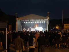 V Ostrově u Macochy se již potřetí uskuteční festival nejen metalové hudby WOSTROWFEST
