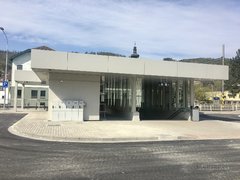 Dokončen je nový podchod pod železniční tratí i okolí zastávky ve stanici Blansko-město