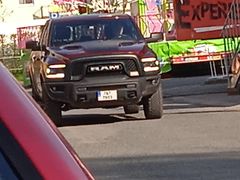 Policisté pátrají po vínovém teréňáku. Možná má na svědomí nehodu ve Vyškově